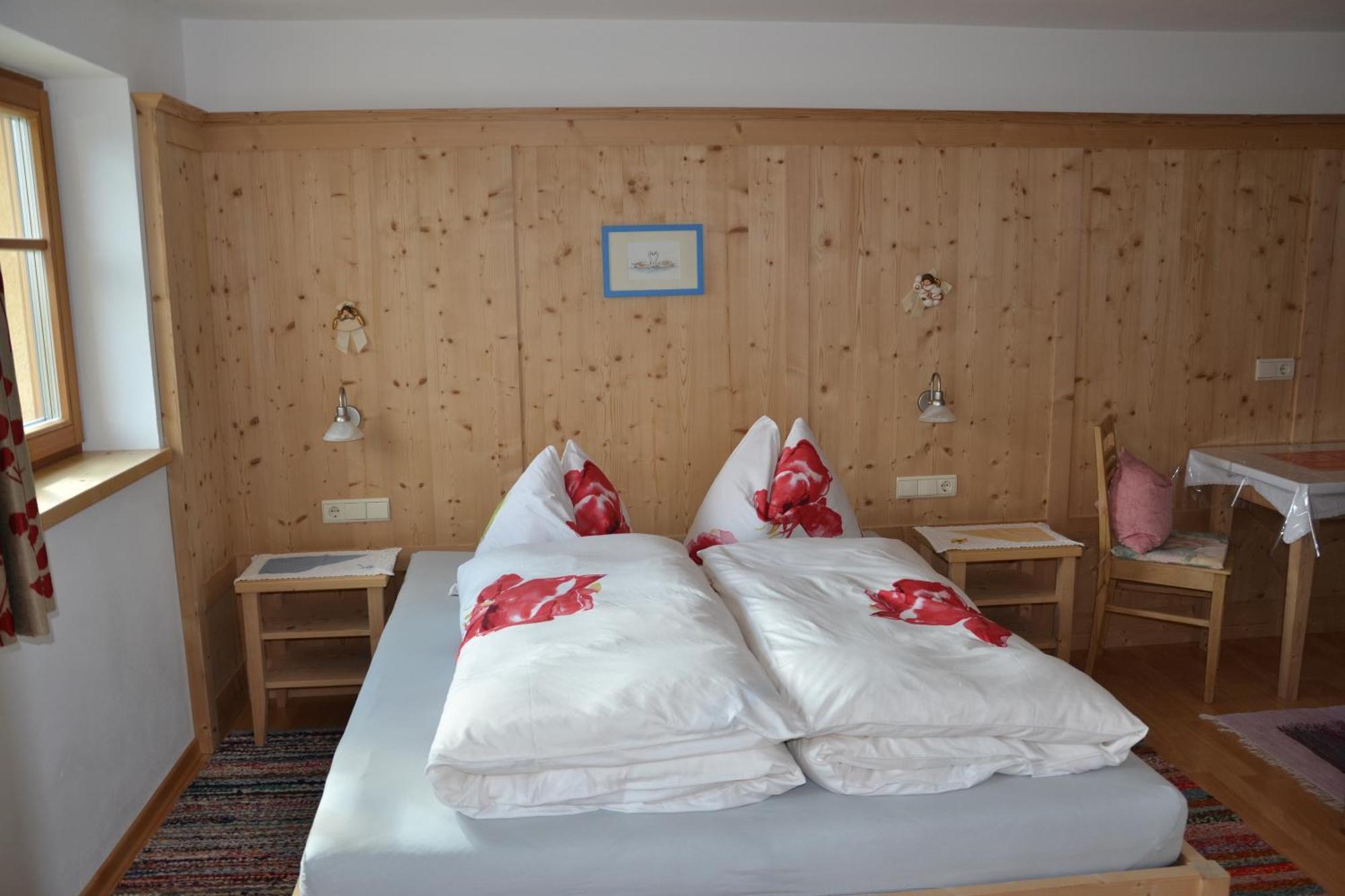 Gostnerhof Apartment Dobbiaco Room photo